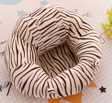 Plush zebra-print round toddler sitting chair cushion