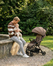Avio Lightweight Compact Stroller image 3