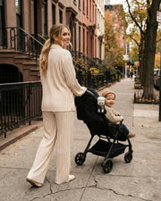 Venture Avio Compact Travel Stroller image 6