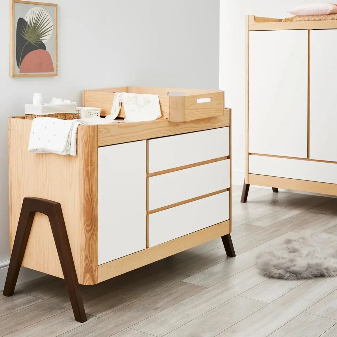 Gaia Baby Hera Dresser - Natural/Walnut