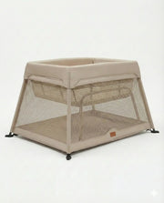 Airpod 3 Travel Cot image 3