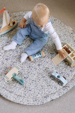 Ralphie Bear Wildflower Quilted Playmat